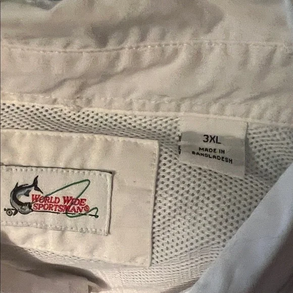 Columbia World Wide Men's Classic White Button-Down Shirt - Picture 2 of 6